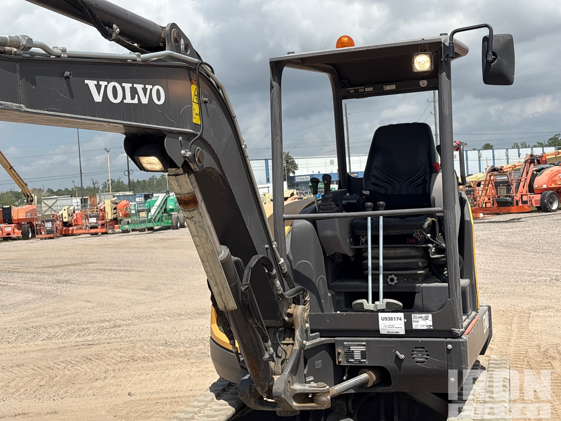 2022 Volvo ECR40D