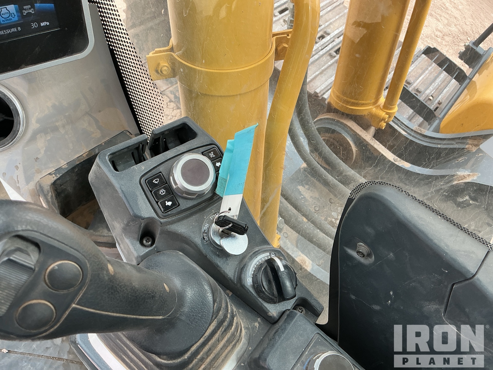 2022 Kobelco SK210LC-11