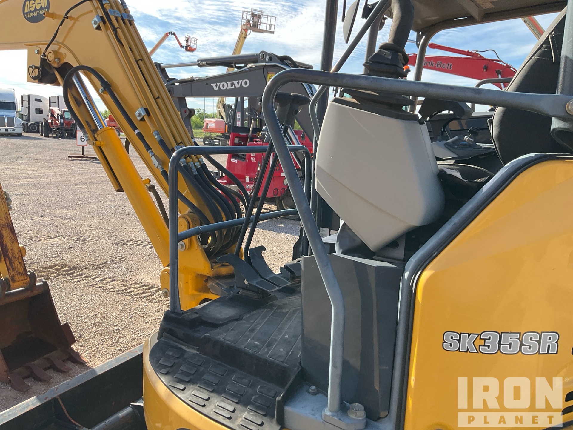 2022 Kobelco SK35SR-6E