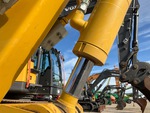 Hydraulics with Bucket Cylinder