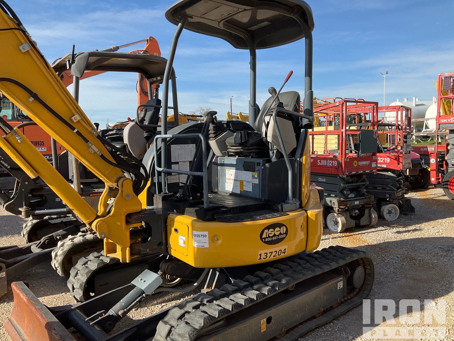 2022 Kobelco SK35SR-6E
