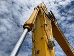 Hydraulics with Bucket Cylinder