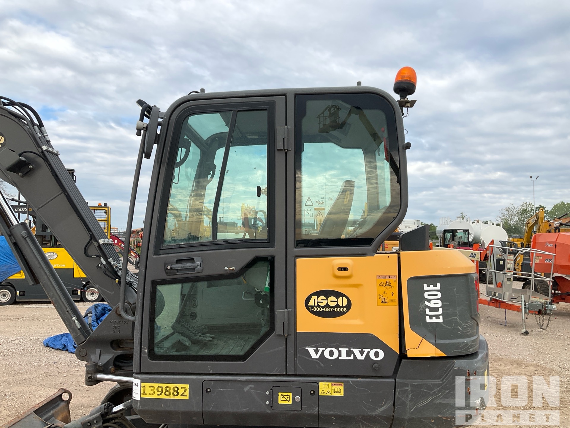 2022 Volvo EC60E