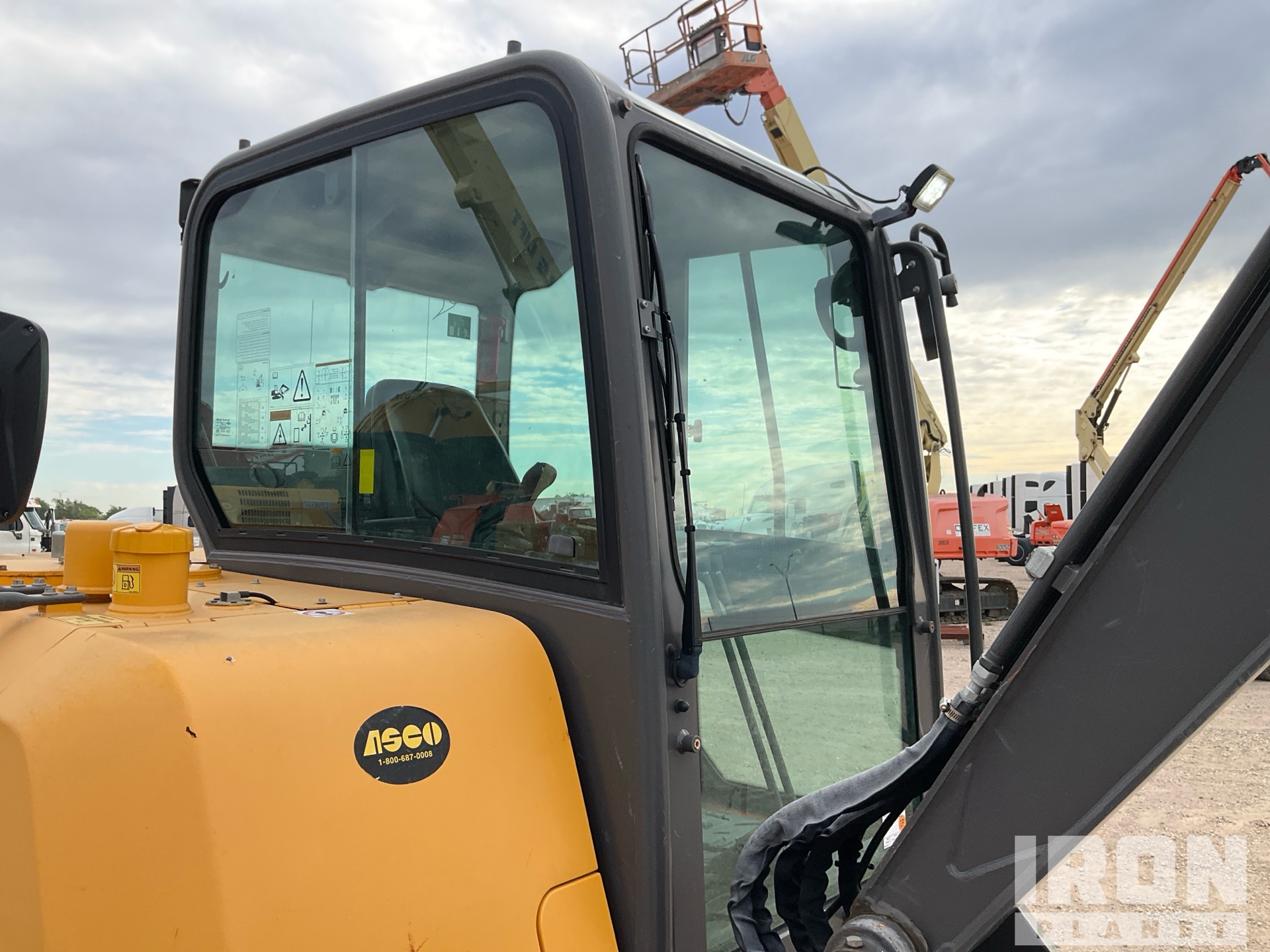 2022 Volvo EC60E
