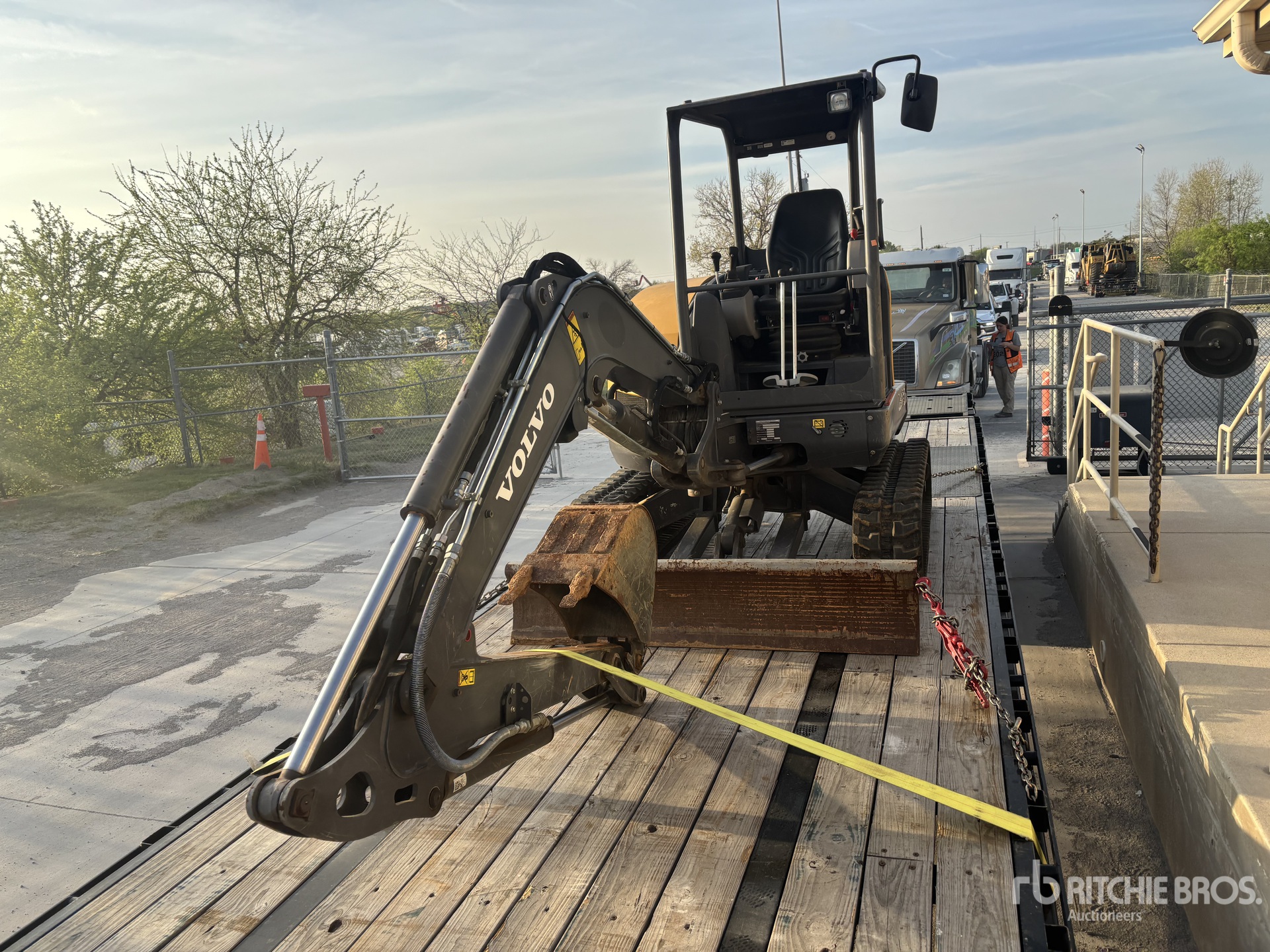 2021 Volvo ECR40D