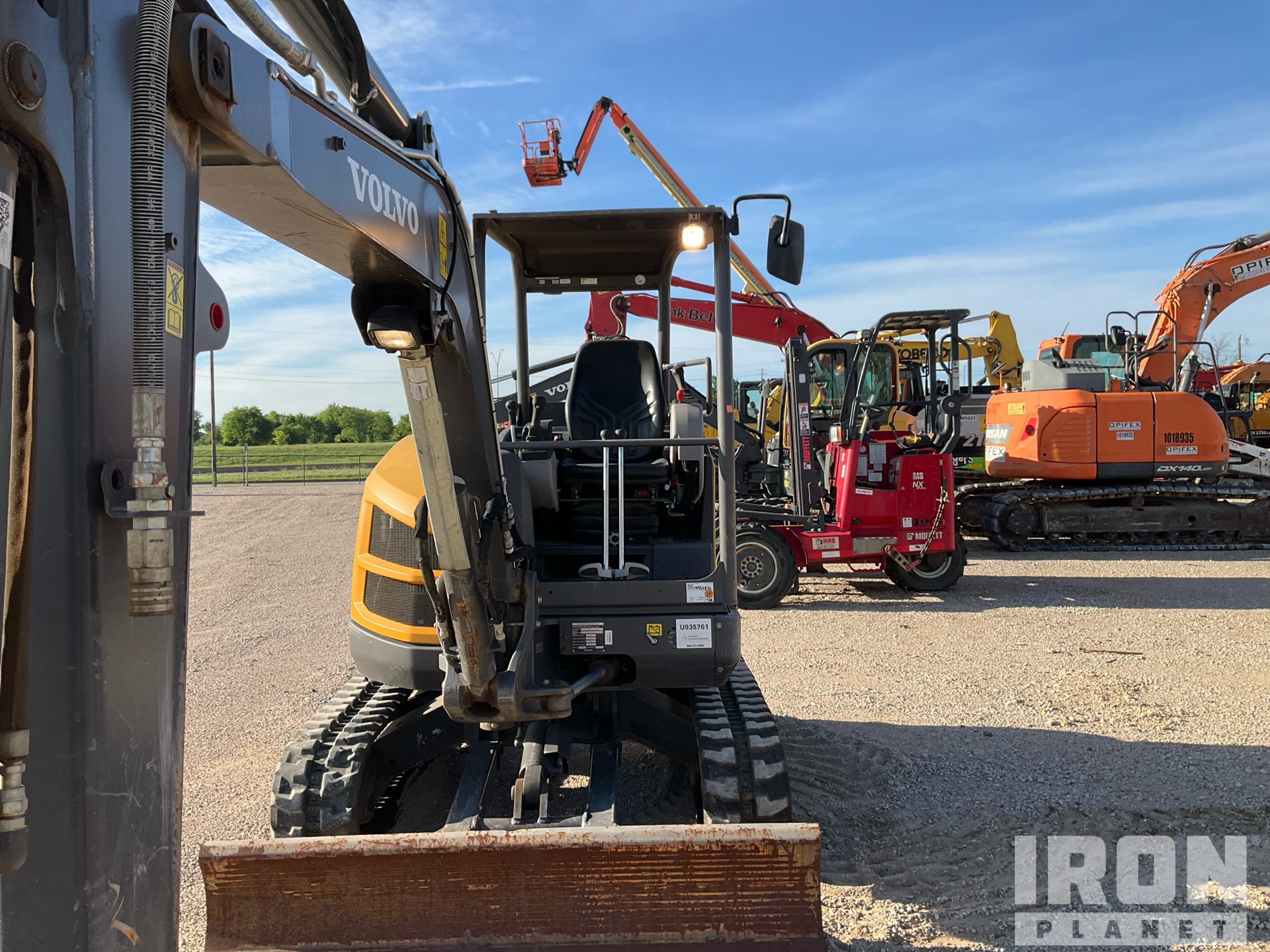 2021 Volvo ECR40D