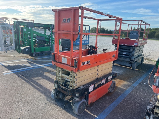 2017 JLG 1932R Electric Scissor Lift