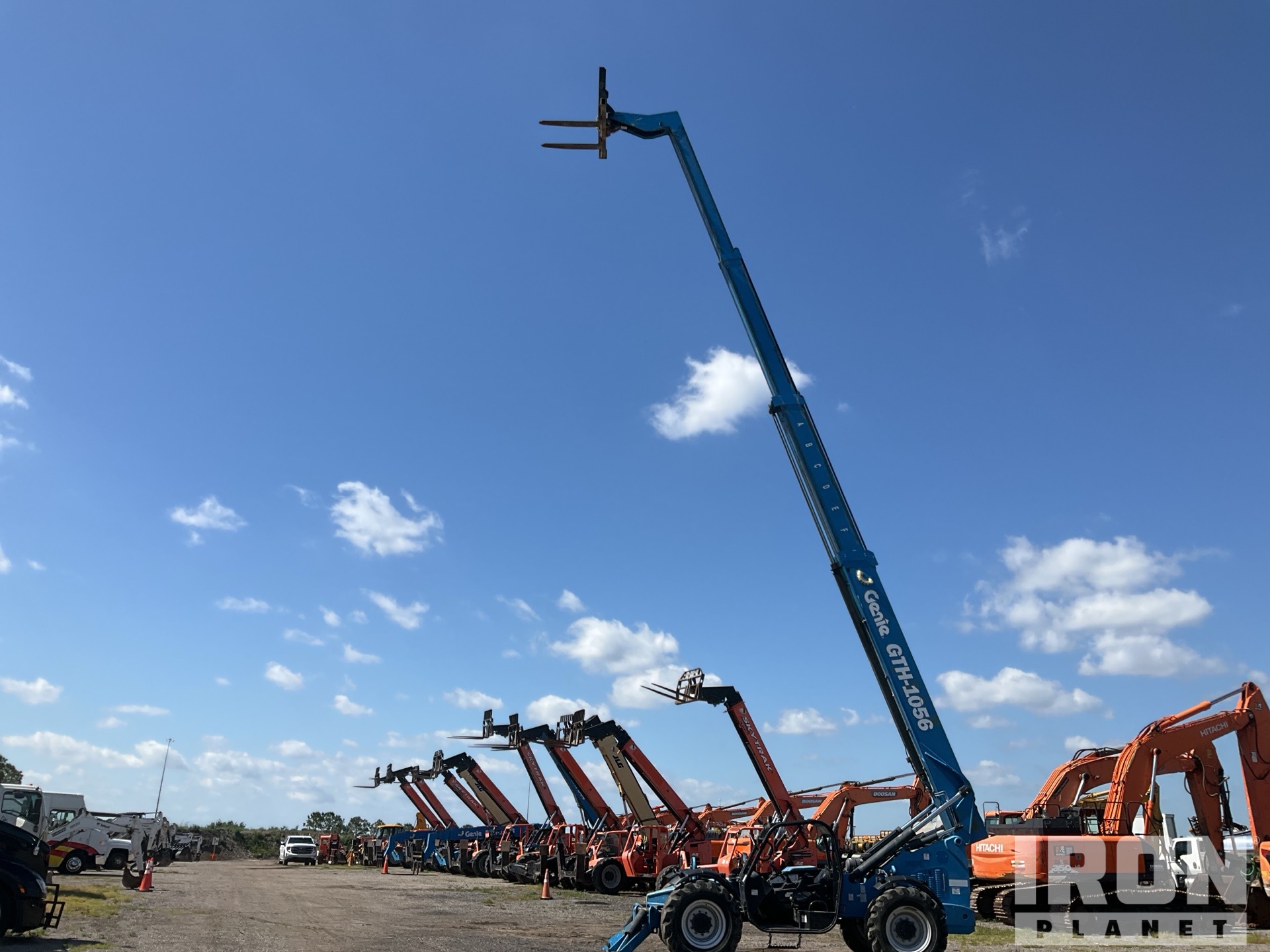 2018 Genie GTH-1056