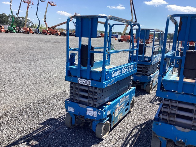 2018 Genie GS-1930 Electric Scissor Lift