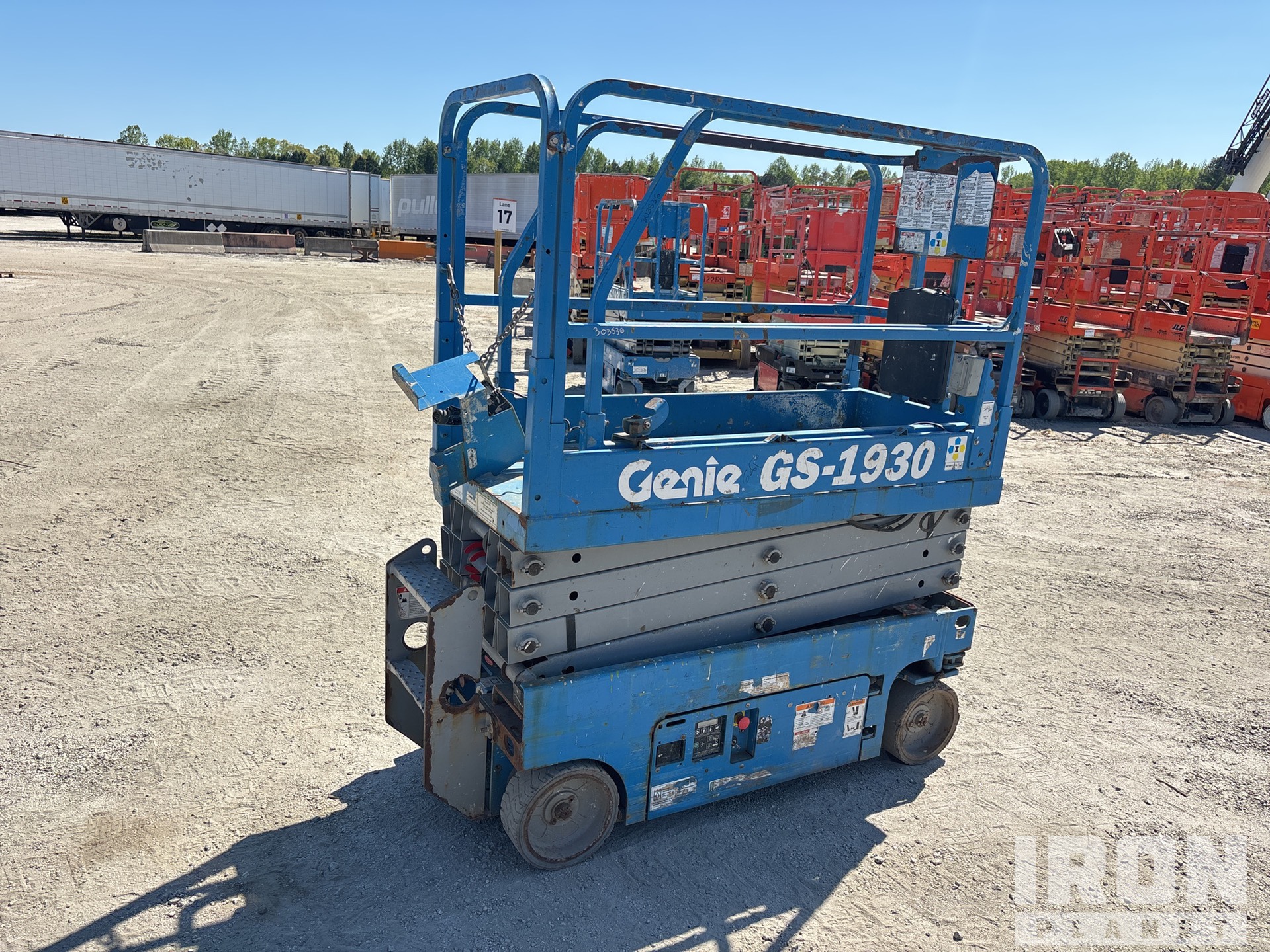 2017 Genie GS1930