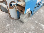 Chassis with Right Rear Tire