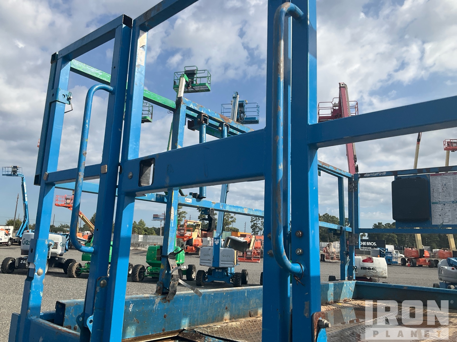 2018 Genie GS-3369RT