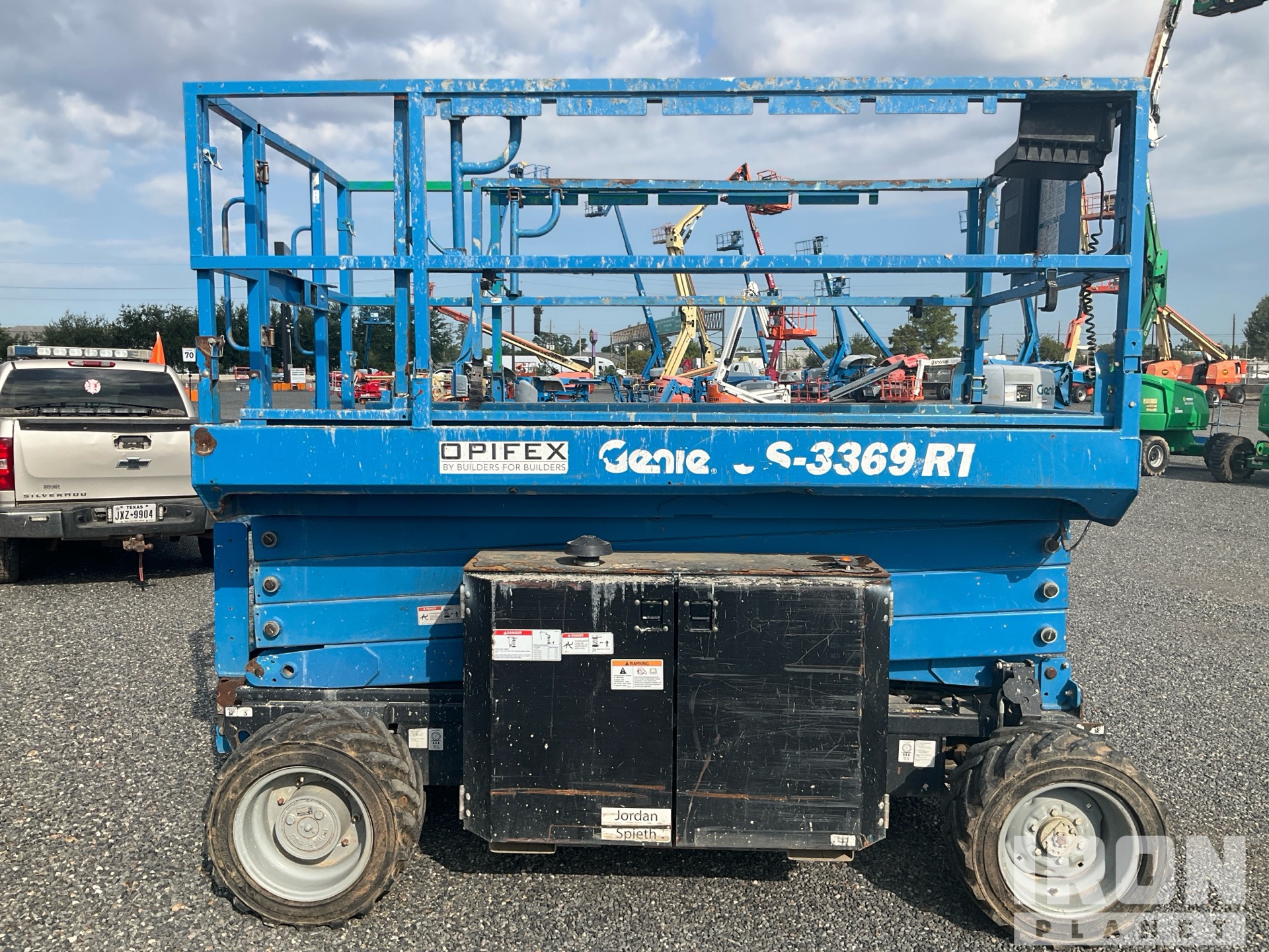 2018 Genie GS-3369RT