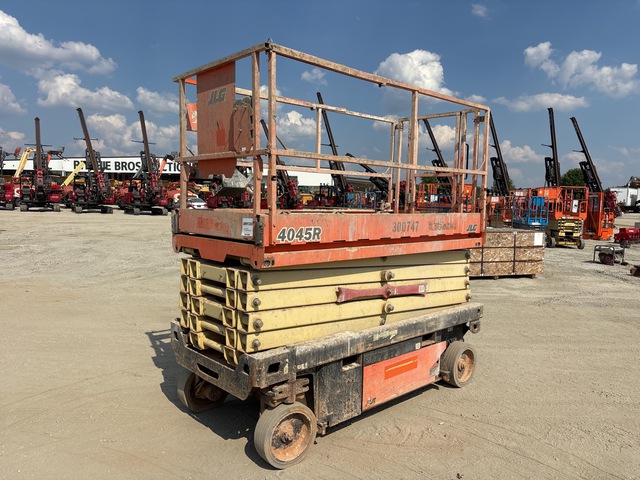 2018 JLG 4045R Electric Scissor Lift