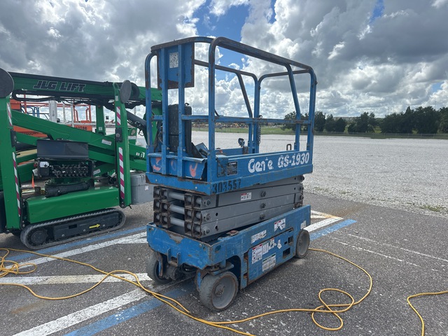 2018 Genie GS-1930 Electric Scissor Lift