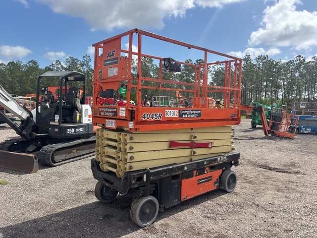 2018 JLG 4045R Electric Scissor Lift