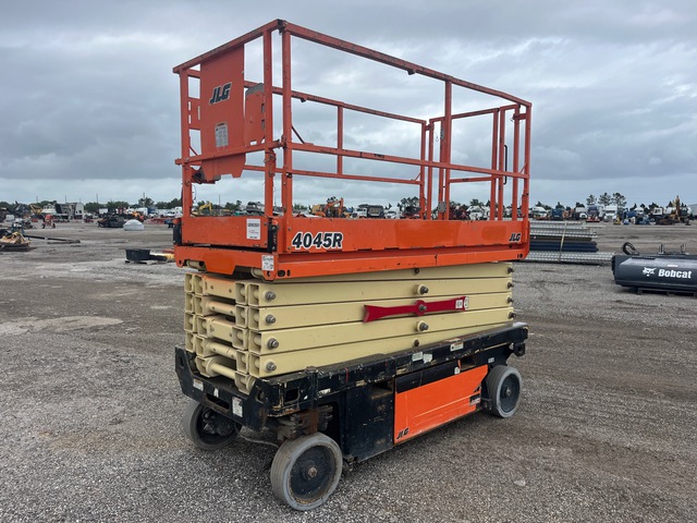 2018 JLG 4045R Electric Scissor Lift