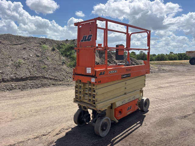 2017 JLG 2632ES Electric Scissor Lift