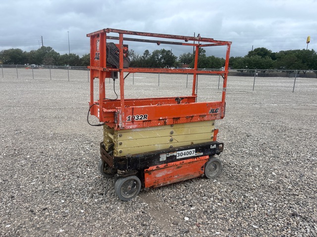 2018 JLG 1932R Electric Scissor Lift