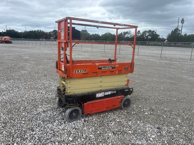 2018 JLG 1932R Electric Scissor Lift