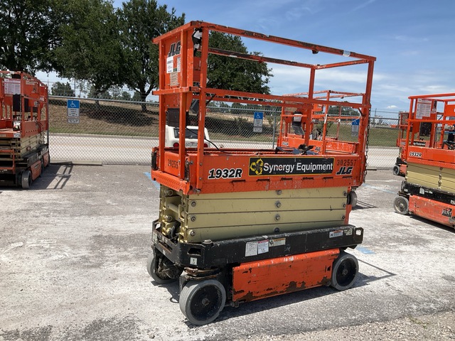 2018 JLG 1932R Electric Scissor Lift