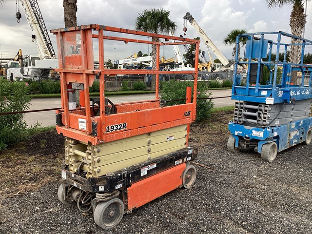 2018 JLG 1932R Electric Scissor Lift