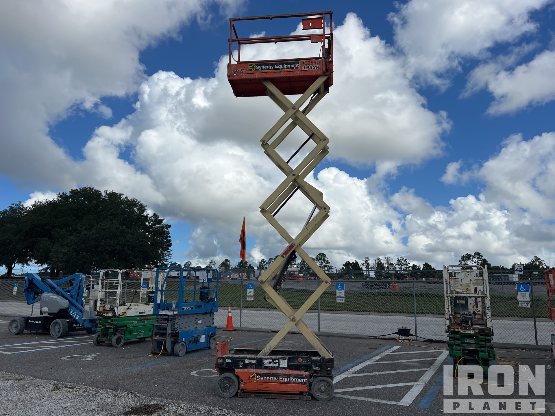 2018 JLG 1932R