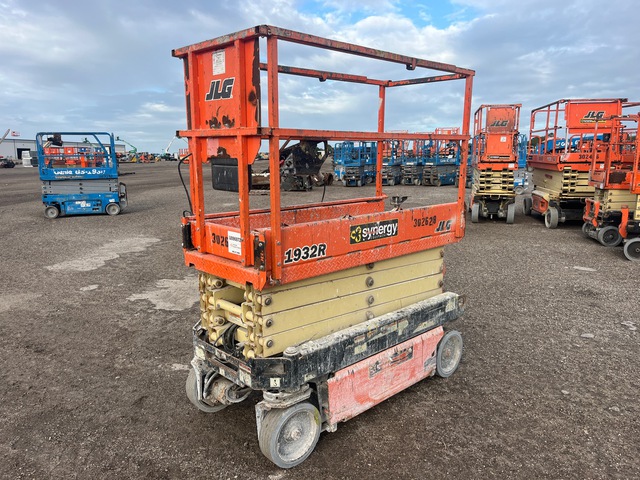 2018 JLG 1932R Electric Scissor Lift