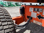 Hydraulics with Frame Leveling Cylinders