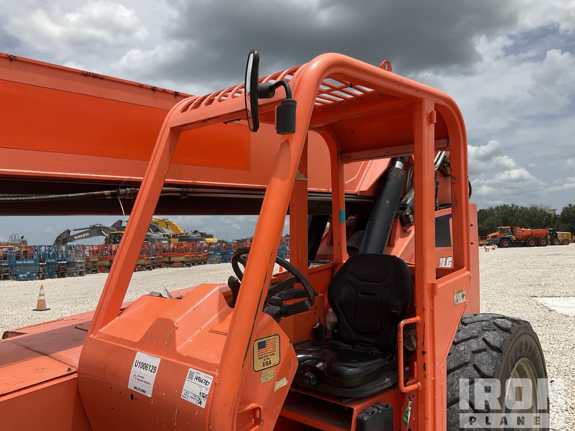 2018 JLG 10054