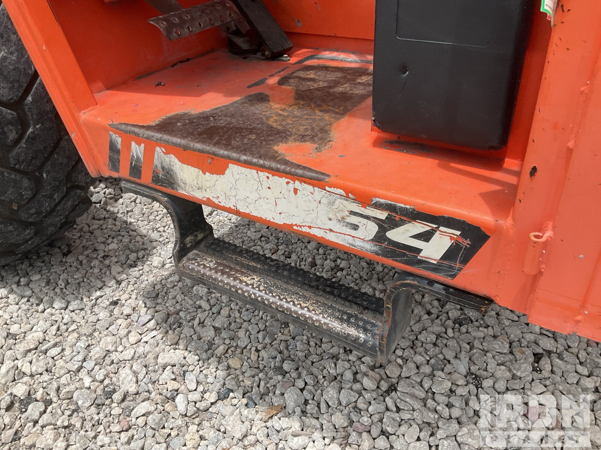 2018 JLG 10054