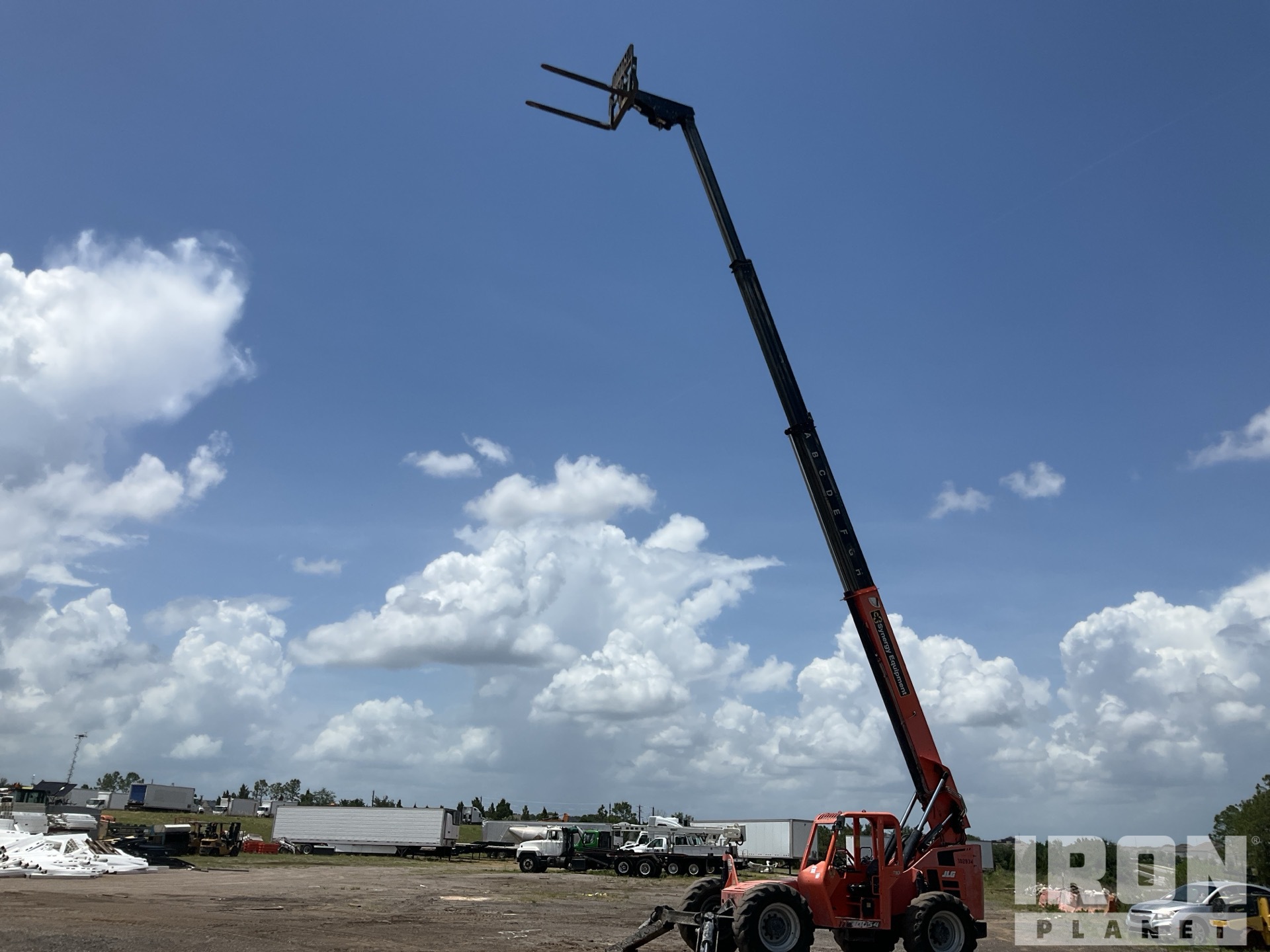 2018 JLG 10054