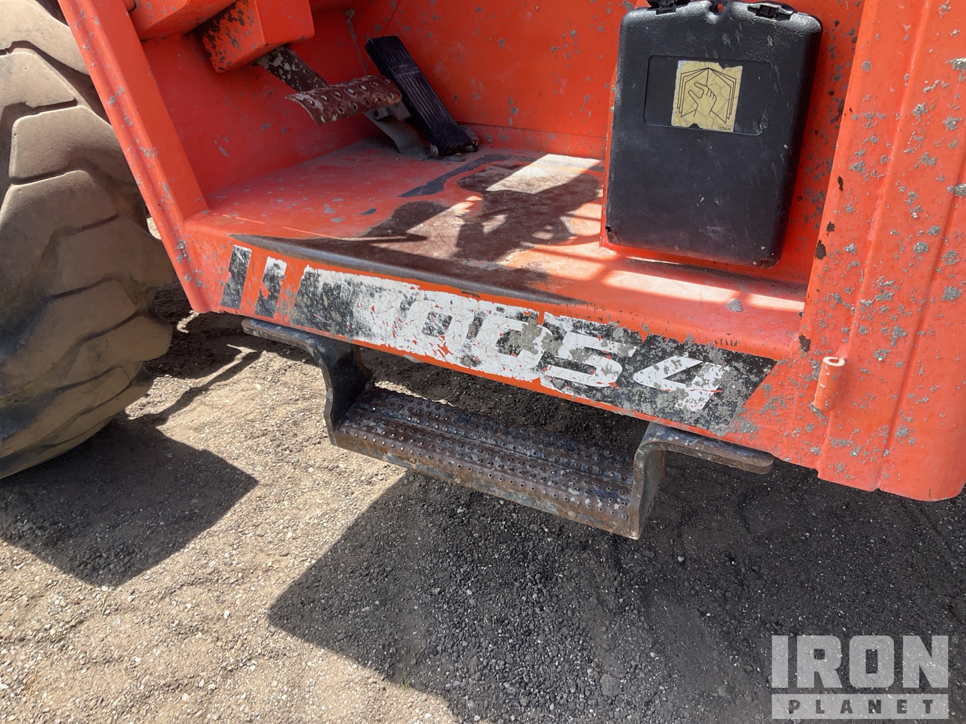 2018 JLG 10054