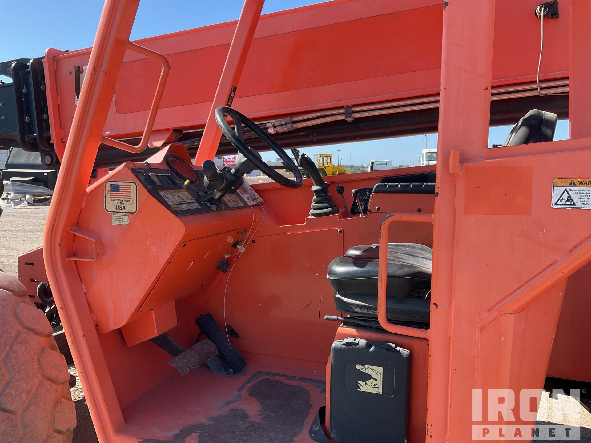 2018 JLG 10054