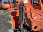 Hydraulics with Frame Leveling Cylinders