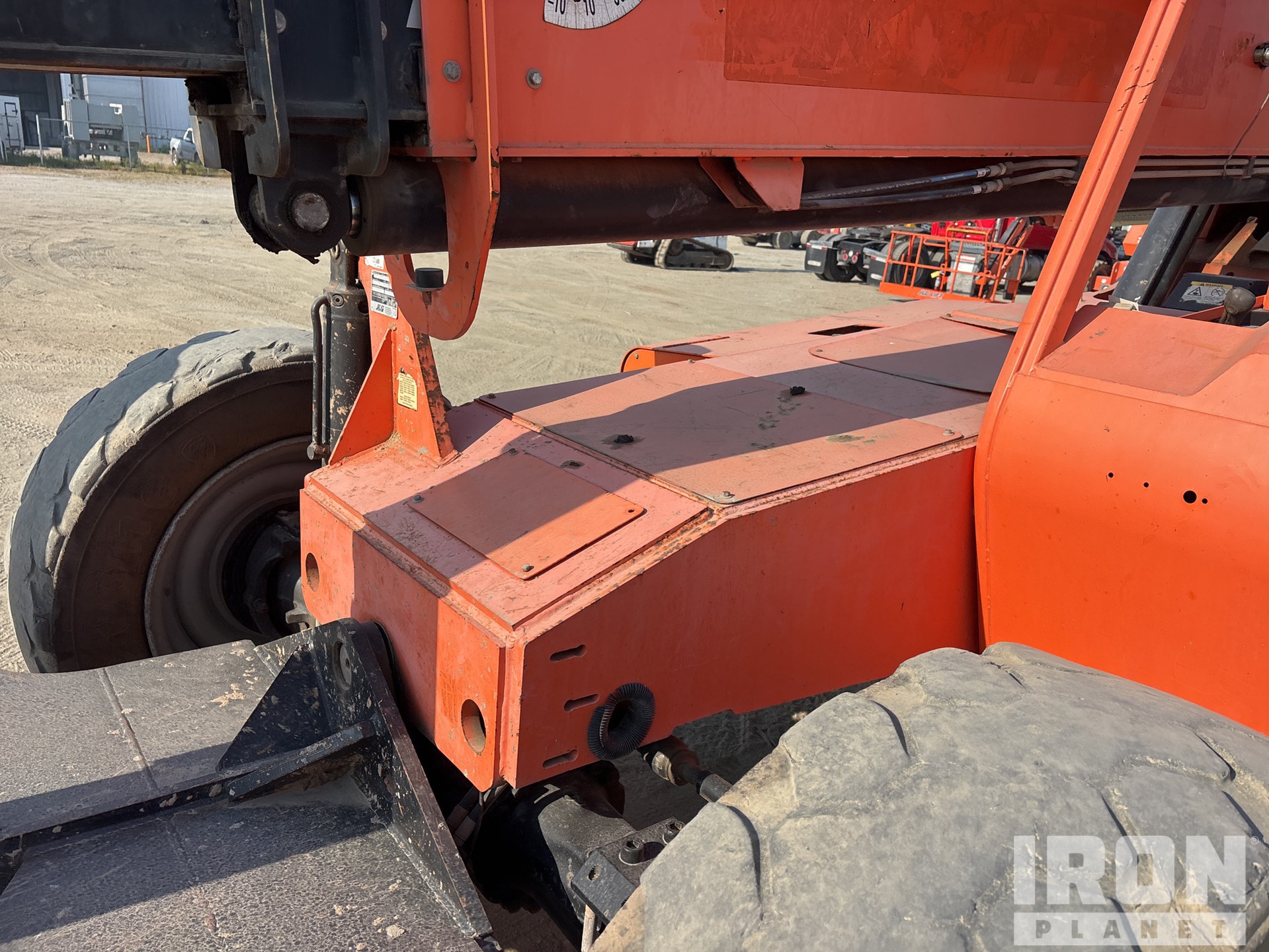 2018 JLG 10054