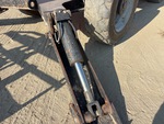 Hydraulics with Outrigger Cylinders