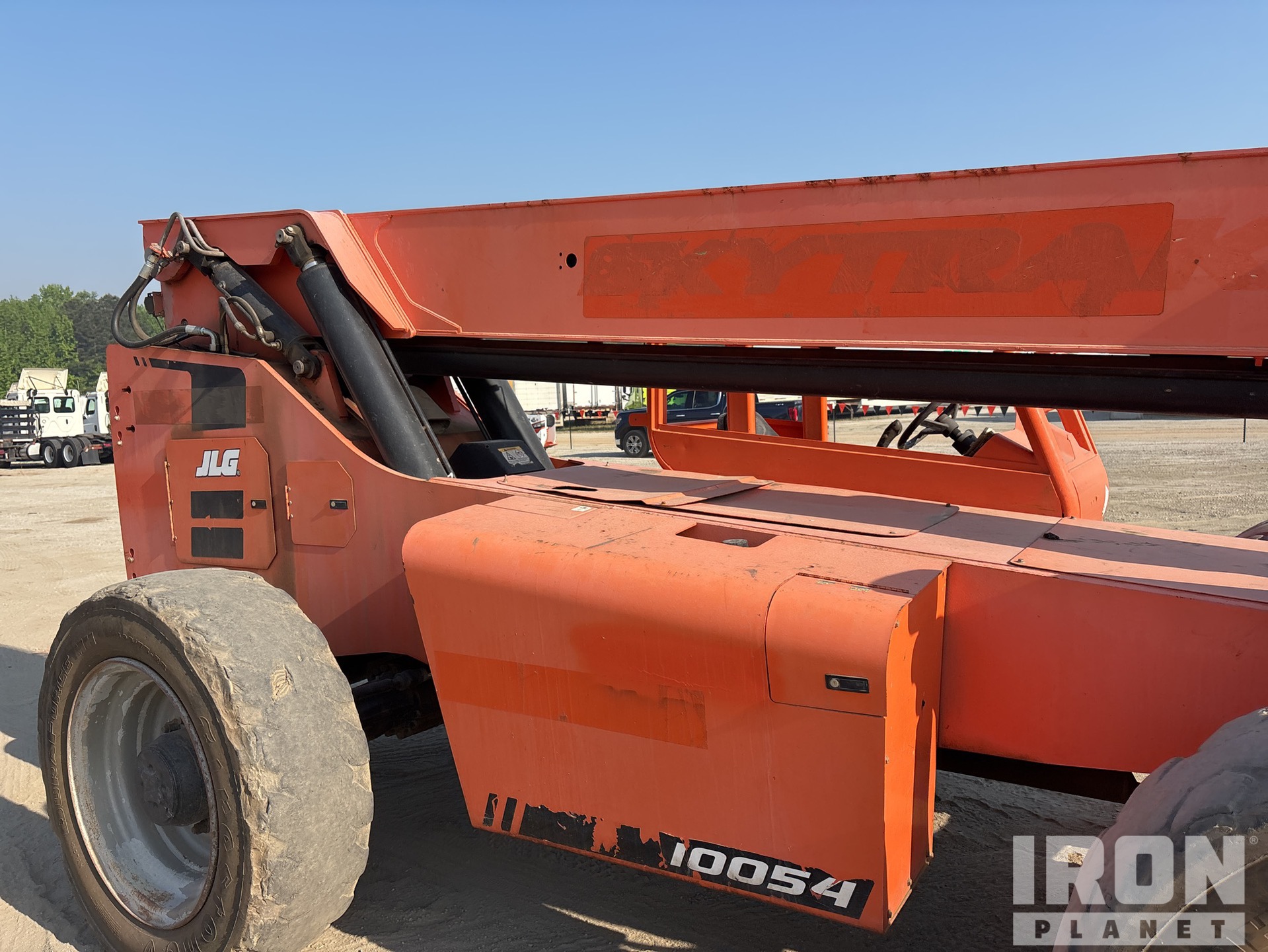 2018 JLG 10054