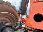 Hydraulics with Frame Leveling Cylinders