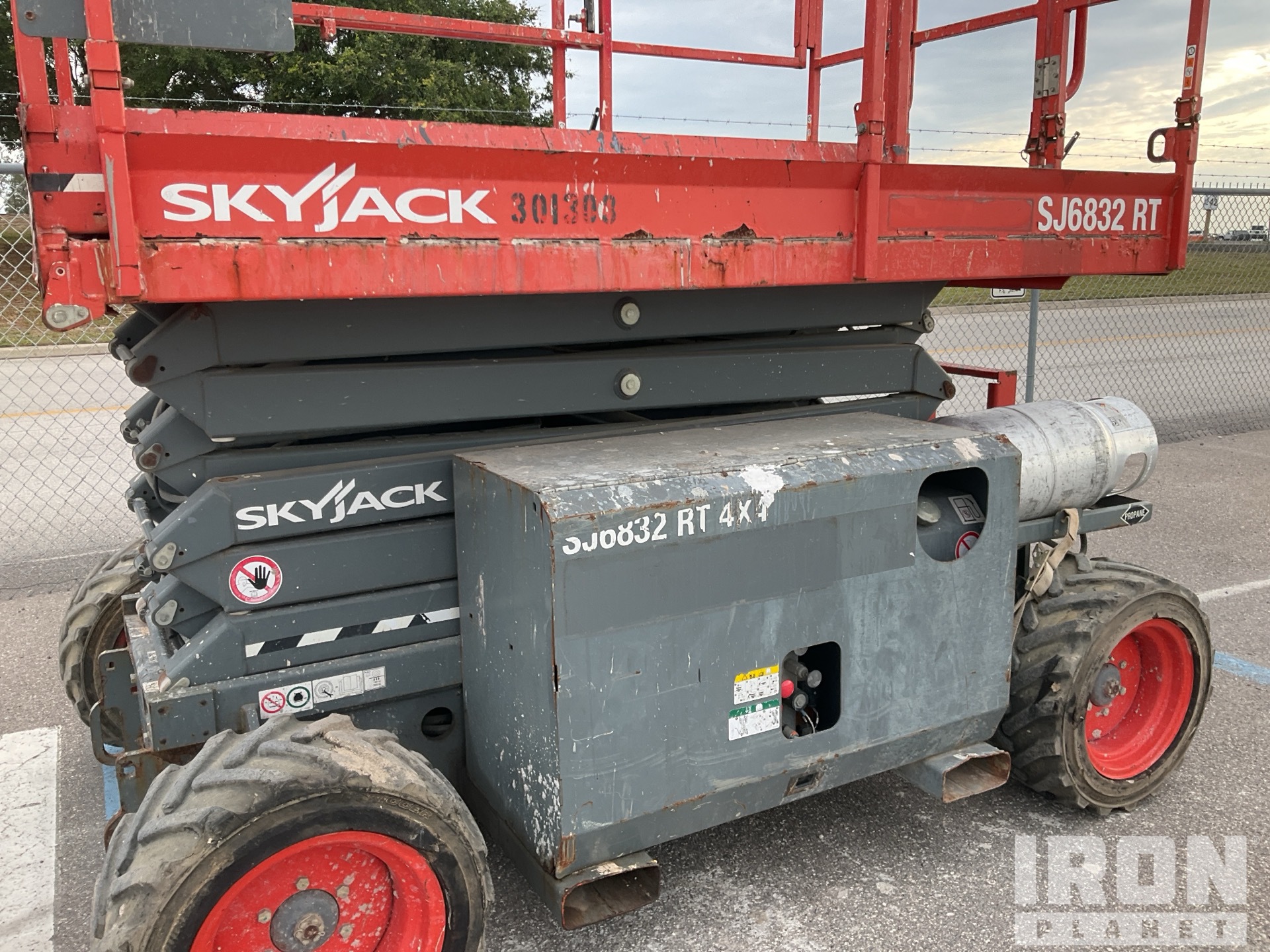 2018 Skyjack 6832RT