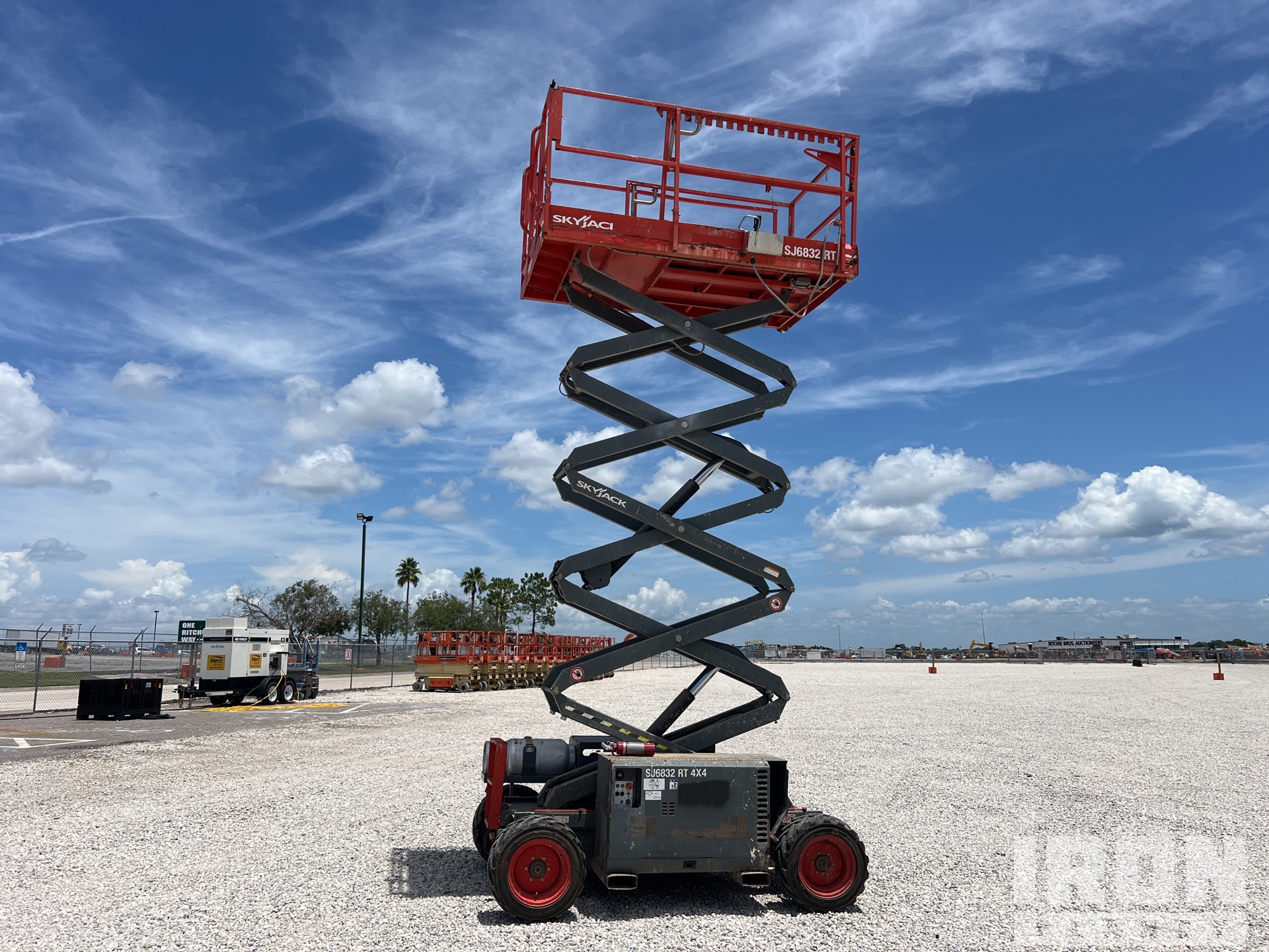 2018 Skyjack SJ6832RT