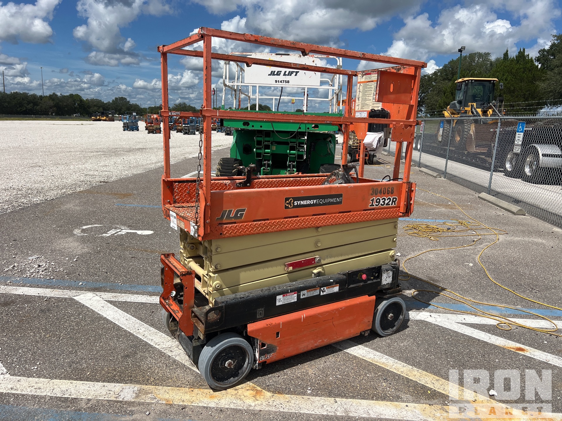2019 JLG 1932R