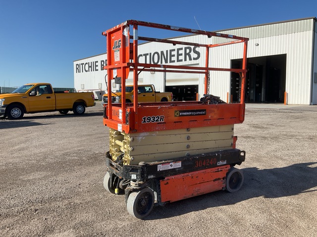 2019 JLG 1932R Electric Scissor Lift