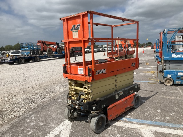2019 JLG 1932R Electric Scissor Lift