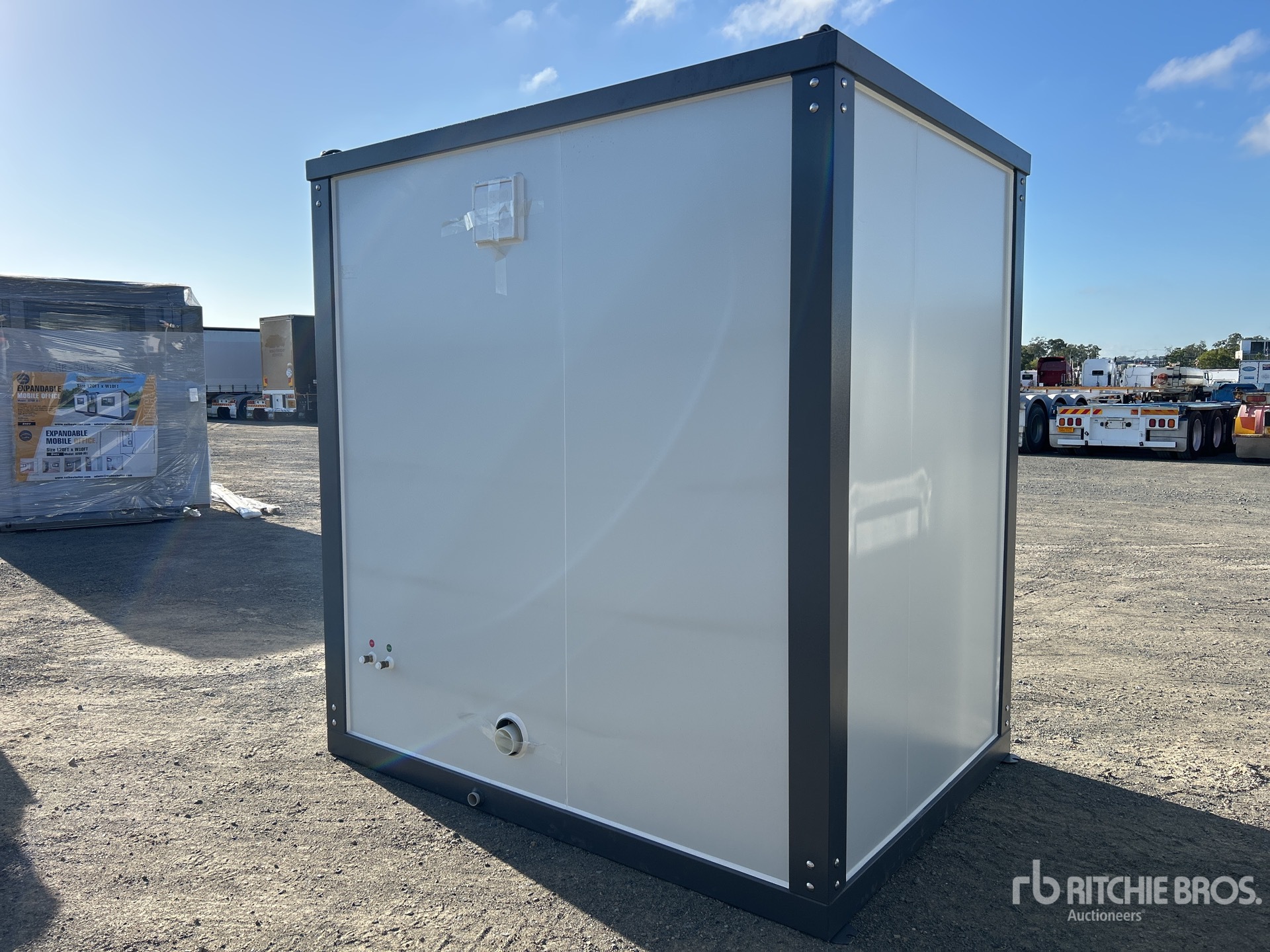 General Appearance with Picture, Right Rear Corner