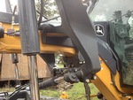 Hydraulics with Saddle Positioning Cylinder