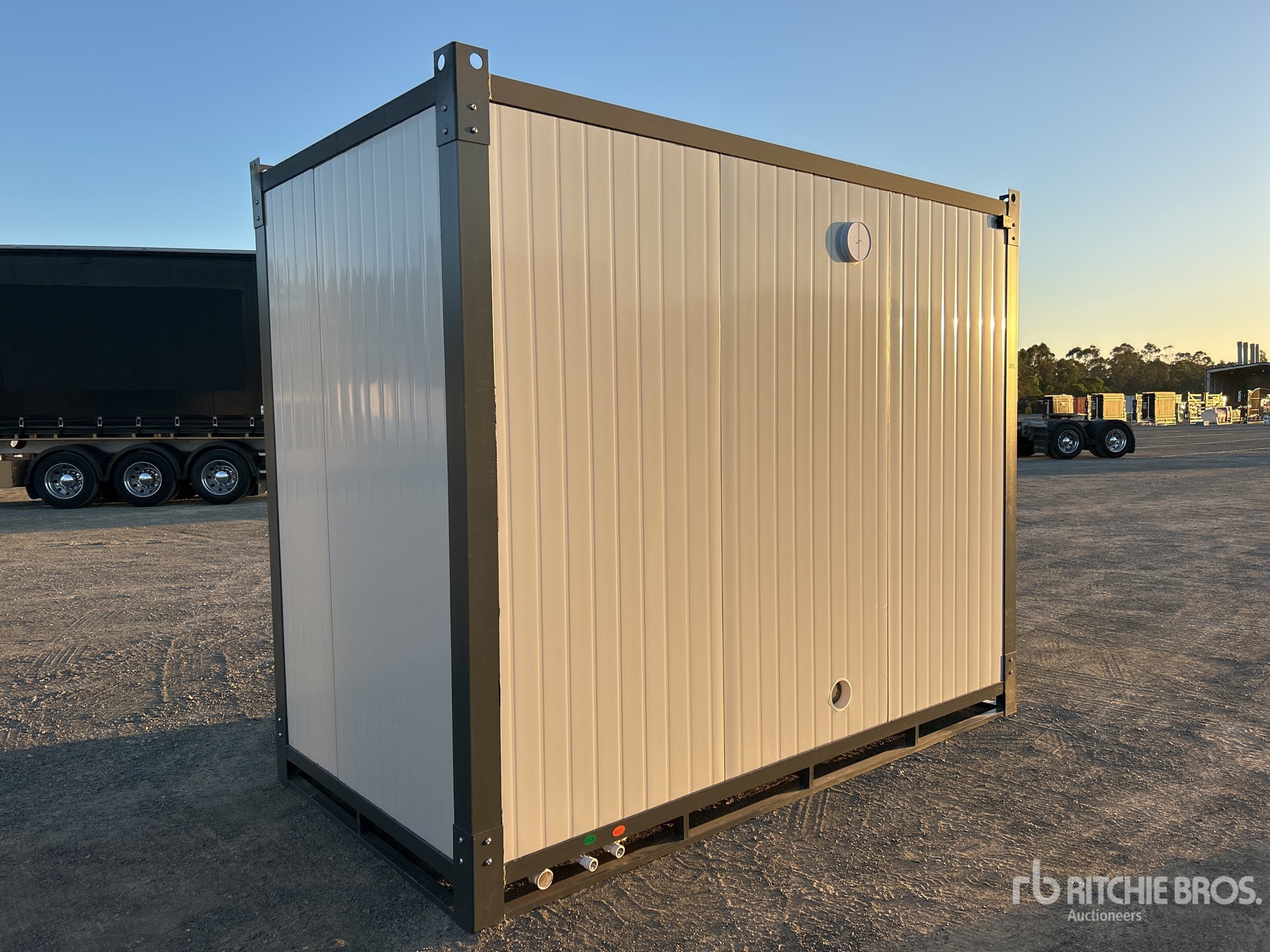 General Appearance with Picture, Left Rear Corner