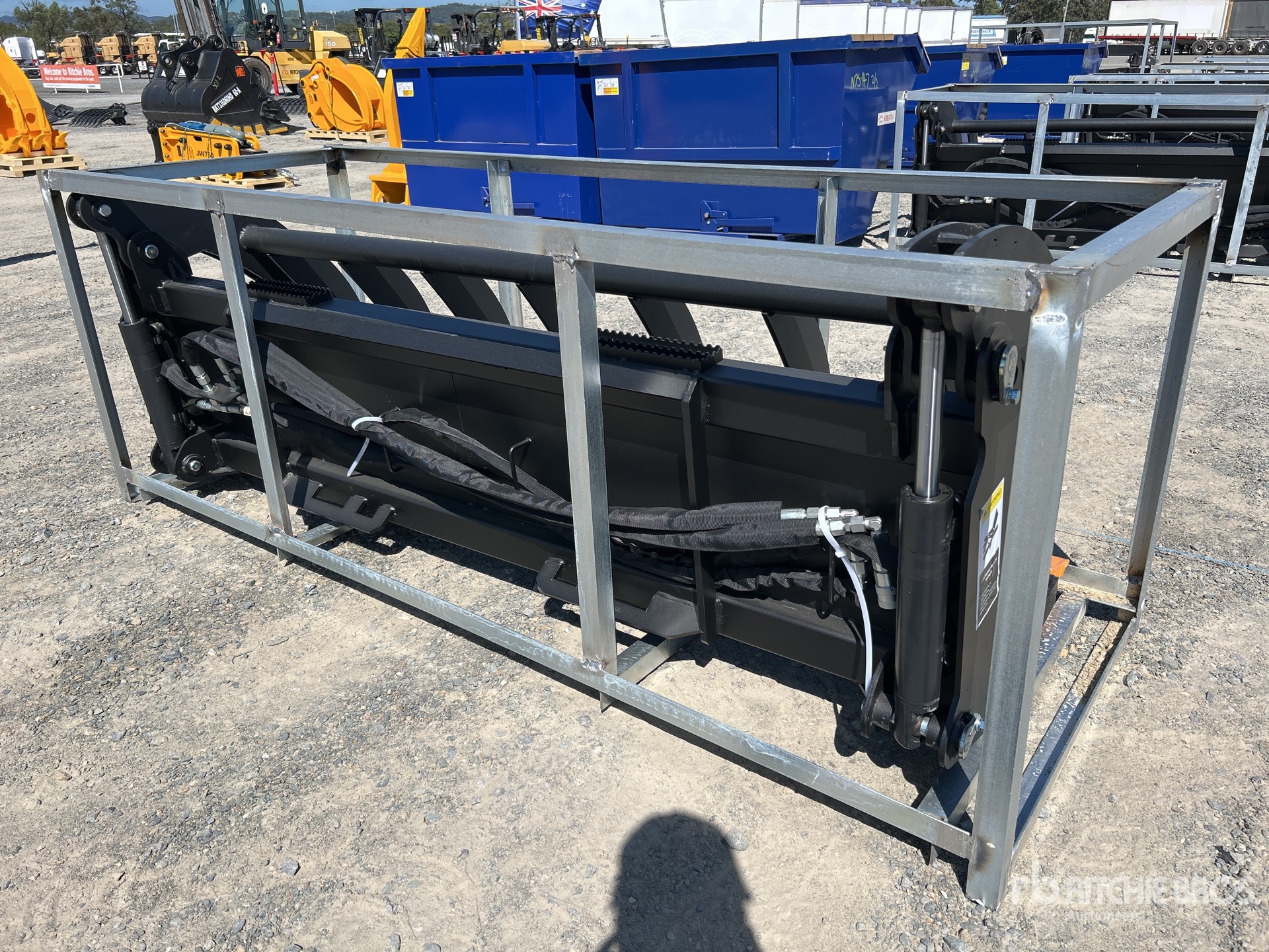 Aspect général with Image, coin arrière droit