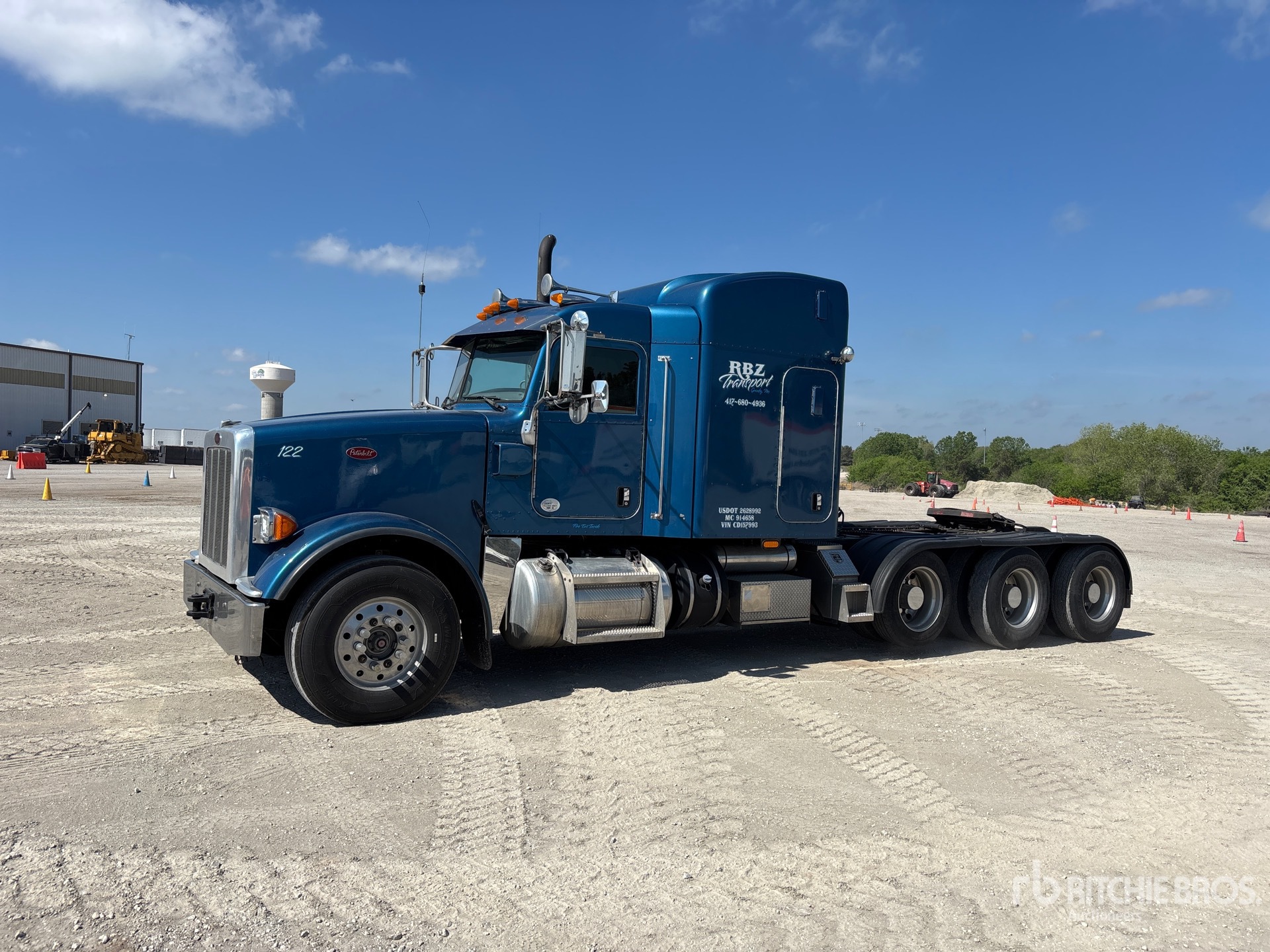 General Appearance with Picture, Left Front Corner