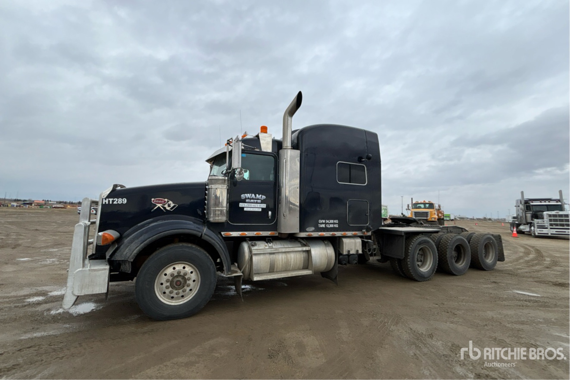 General Appearance with Picture, Left Front Corner